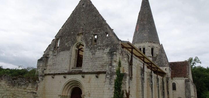 Faverolles - Abbaye Notre-Dame d'Aiguevives